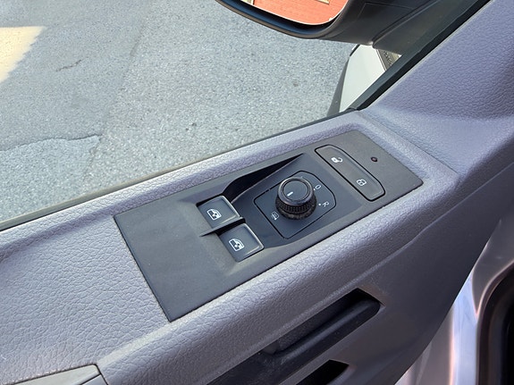 Volkswagen Transporter 16 of 30