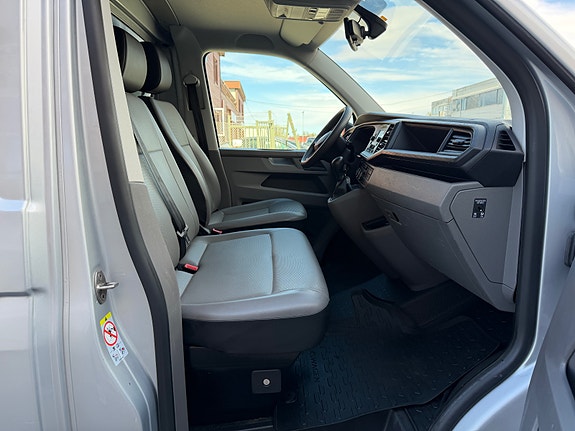 Volkswagen Transporter 11 of 30