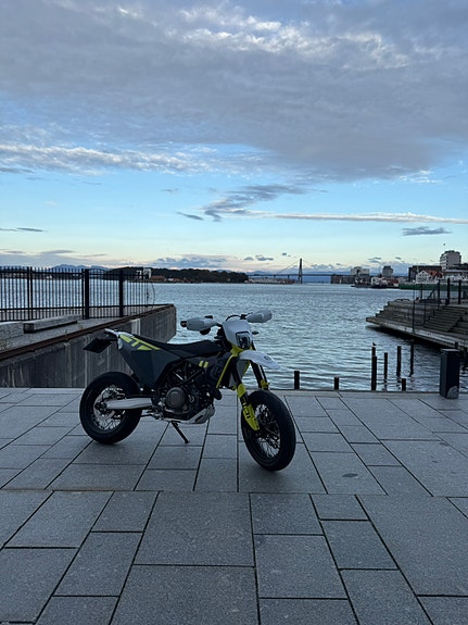 Husqvarna 701 Supermoto 12 of 12