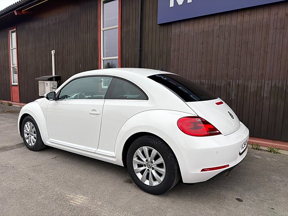Volkswagen Beetle 5 of 23
