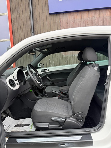 Volkswagen Beetle 17 of 23