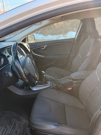 Volvo V40 Cross Country 4 of 5