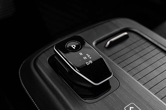 Nissan Ariya 17 of 21