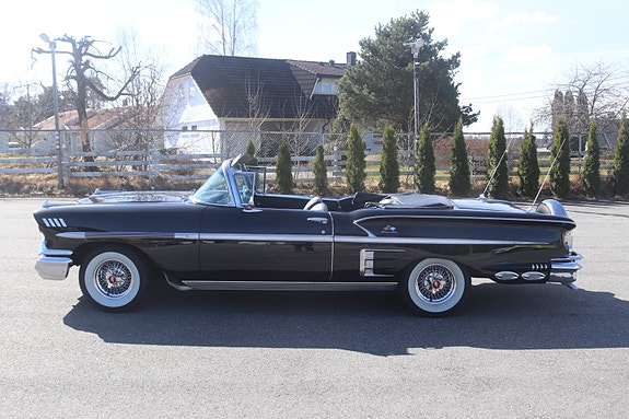 Chevrolet Impala 2 of 5