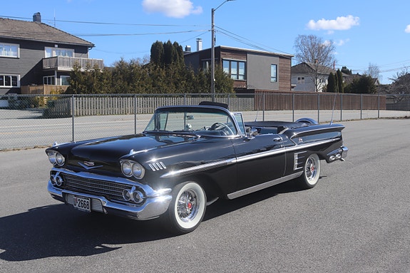 Chevrolet Impala 4 of 5