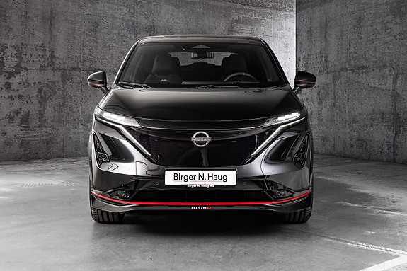 Nissan Ariya 4 of 30
