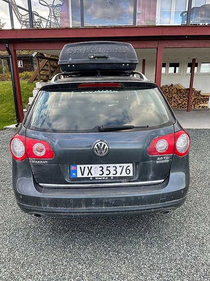 Volkswagen Passat 4 of 7