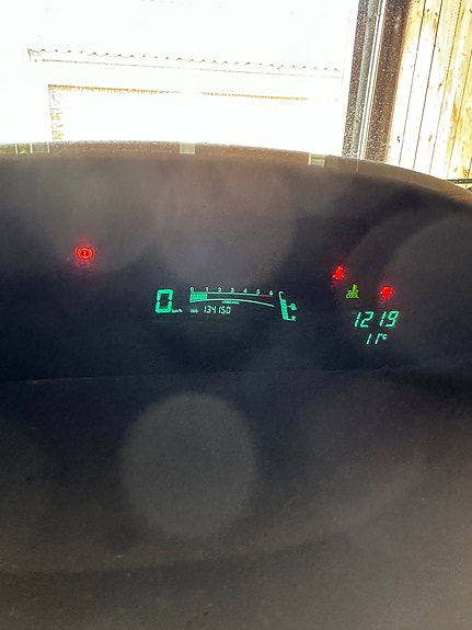 Toyota Yaris 3 of 8