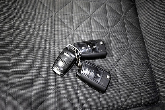 Volkswagen Tiguan 2 of 30