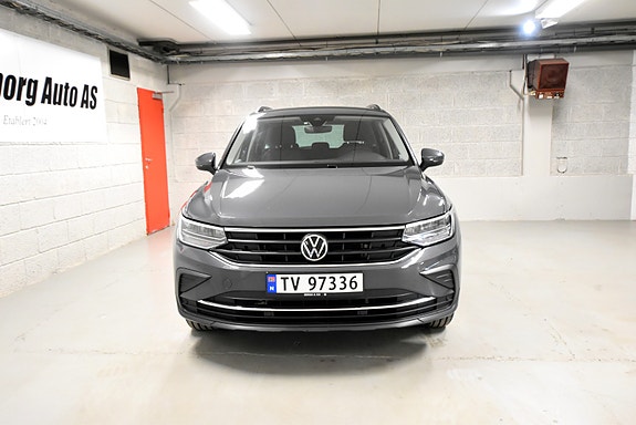 Volkswagen Tiguan 14 of 30