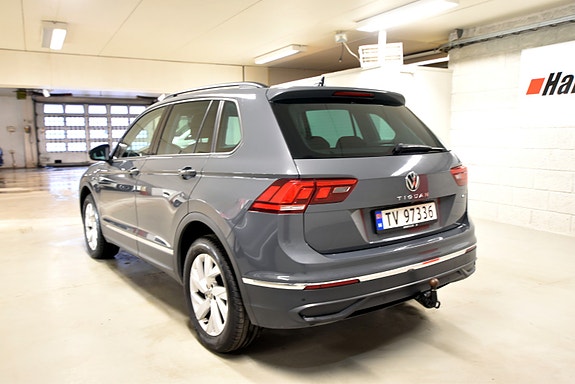 Volkswagen Tiguan 6 of 30