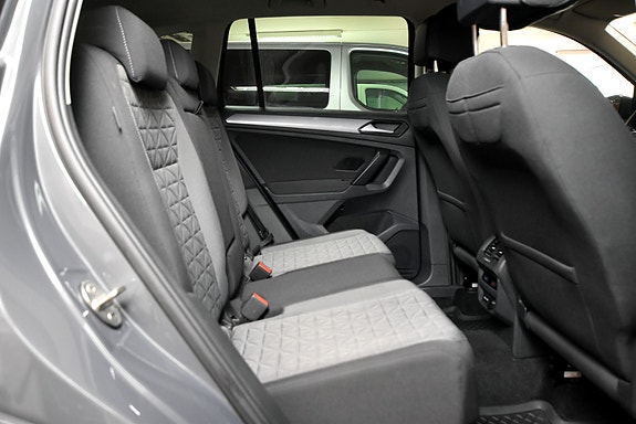 Volkswagen Tiguan 21 of 30