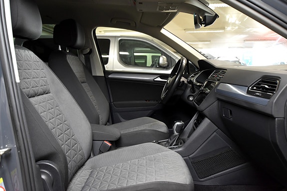 Volkswagen Tiguan 19 of 30