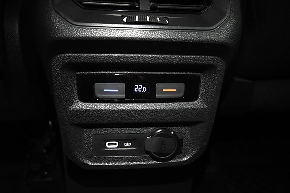 Volkswagen Tiguan 23 of 30