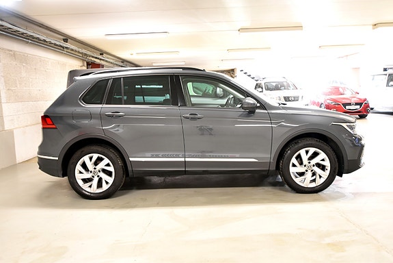 Volkswagen Tiguan 11 of 30