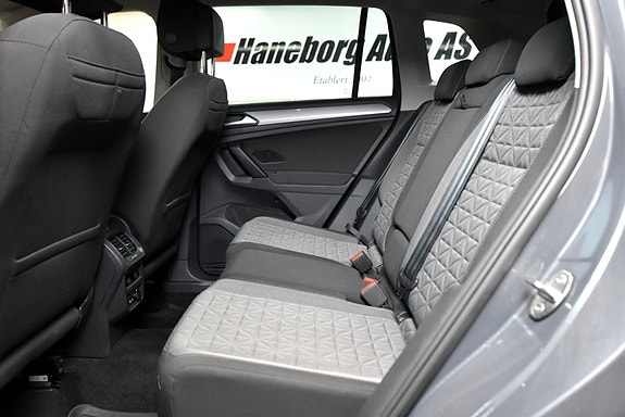 Volkswagen Tiguan 24 of 30