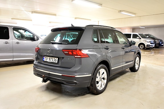 Volkswagen Tiguan 8 of 30