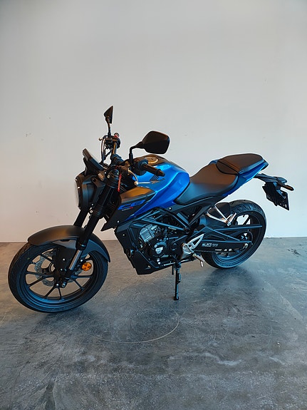 Honda CB125R **Tilbud spar 10.000 kr** 5 of 5