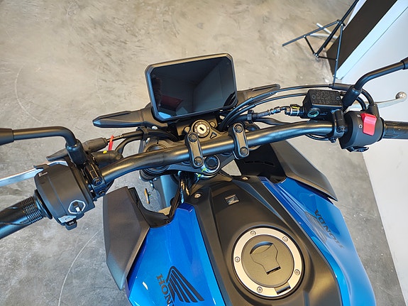 Honda CB125R **Tilbud spar 10.000 kr** 3 of 5