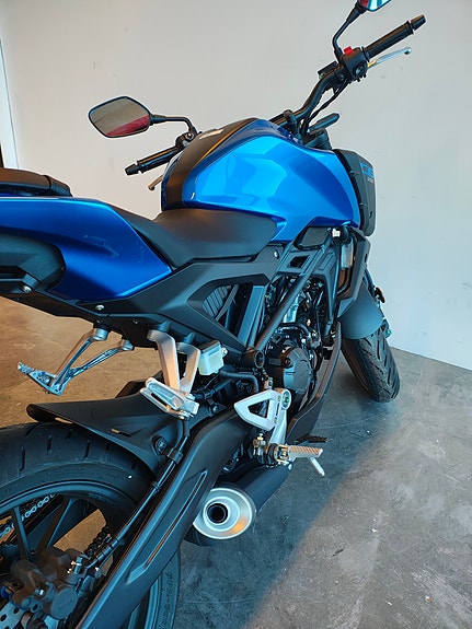 Honda CB125R **Tilbud spar 10.000 kr** 4 of 5