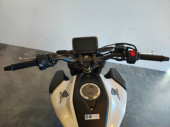 Honda CB125R **Tilbud spar 10.000 kr** 4 of 4