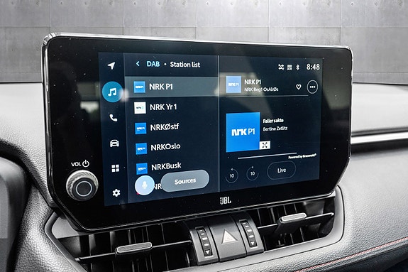 Toyota RAV4 Plug-in Hybrid 22 of 29