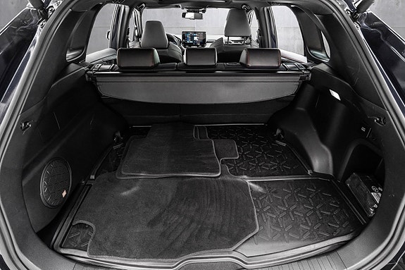 Toyota RAV4 Plug-in Hybrid 24 of 29