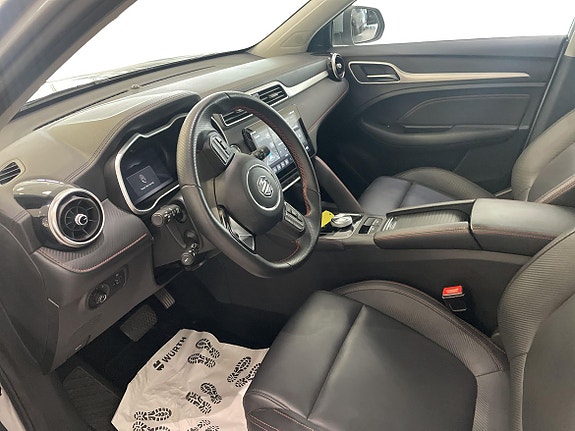MG ZS EV 7 of 16