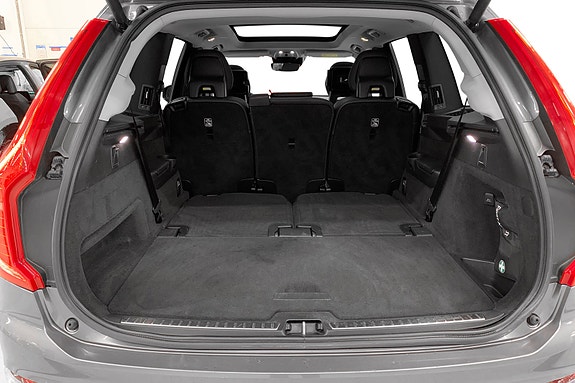 Volvo XC90 19 of 21