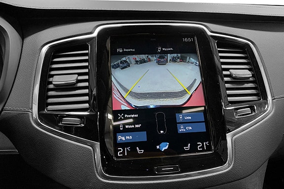 Volvo XC90 12 of 21