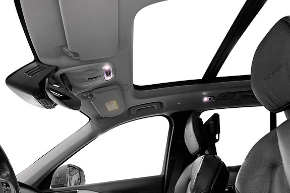 Volvo XC90 15 of 21