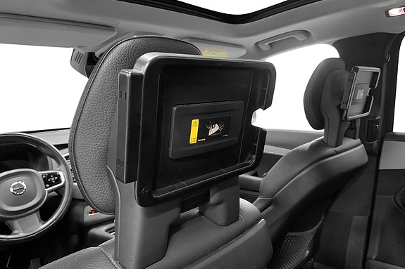 Volvo XC90 14 of 21