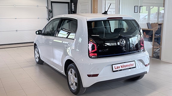 Volkswagen UP! 5 of 5