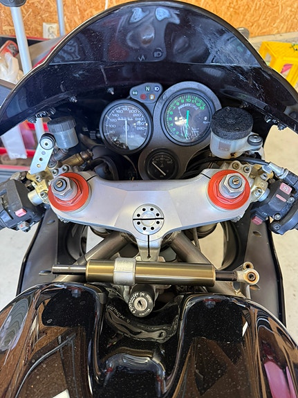 Ducati 996 6 of 9
