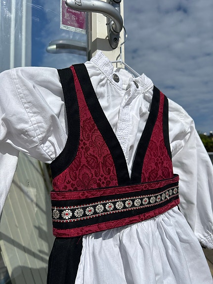 Product image 2 of 7