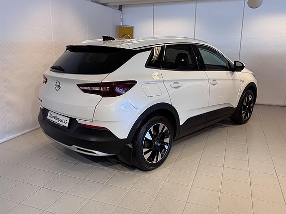 Opel Grandland X 4 of 5