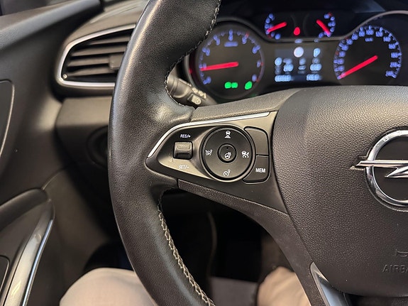 Opel Grandland X 16 of 30