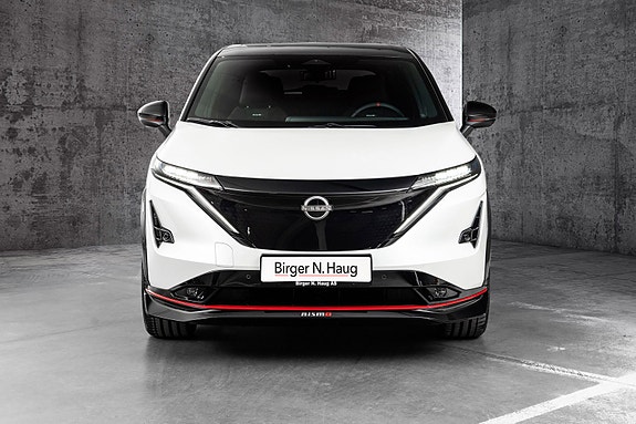 Nissan Ariya 4 of 30