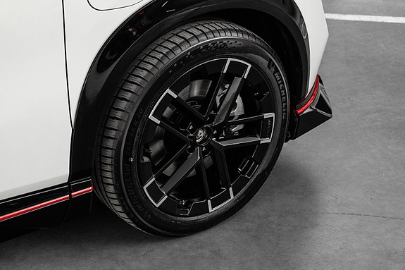 Nissan Ariya 12 of 30