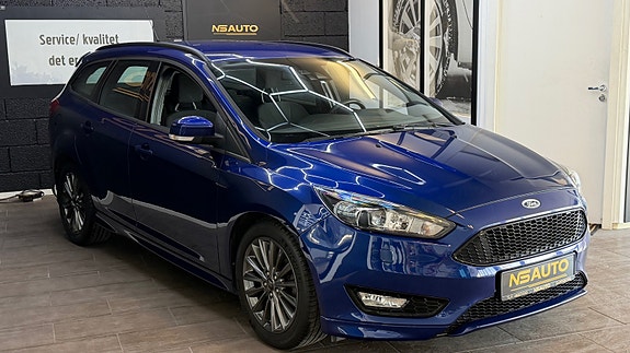 Ford Focus 3 of 5