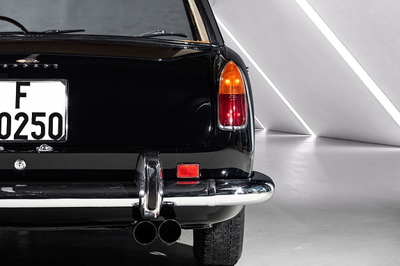 Ferrari 250 GT 8 of 30