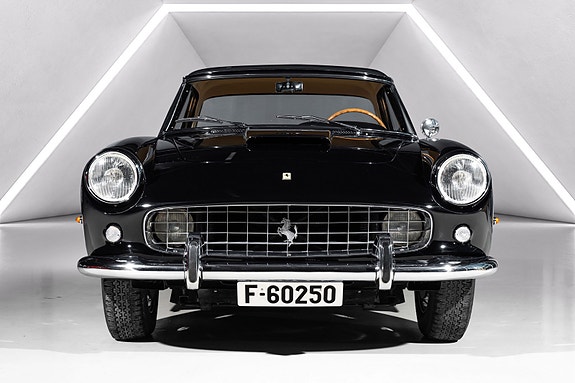 Ferrari 250 GT 3 of 5