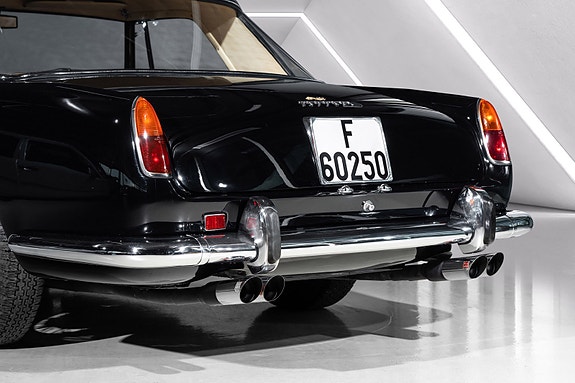 Ferrari 250 GT 10 of 30