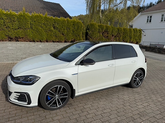 Volkswagen Golf VII 5 of 17