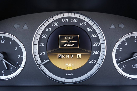 Mercedes-Benz E350 11 of 20