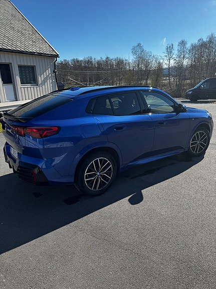BMW iX2 4 of 6