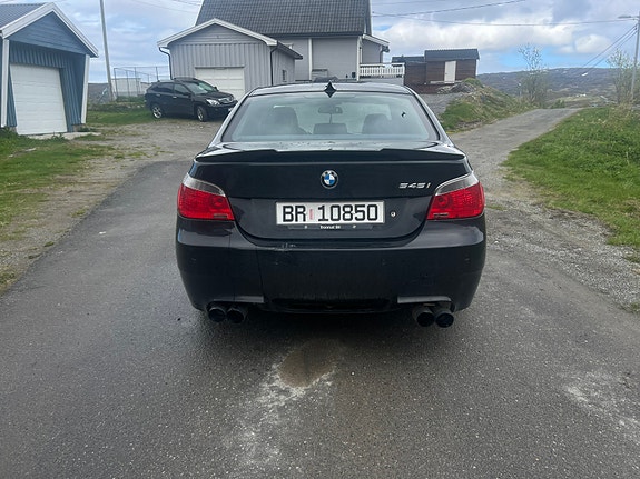 BMW 545i 5 of 16