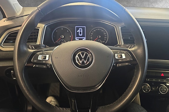 Volkswagen T-Roc 9 of 15