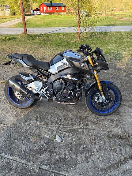 Yamaha MT-10 SP 2 of 8