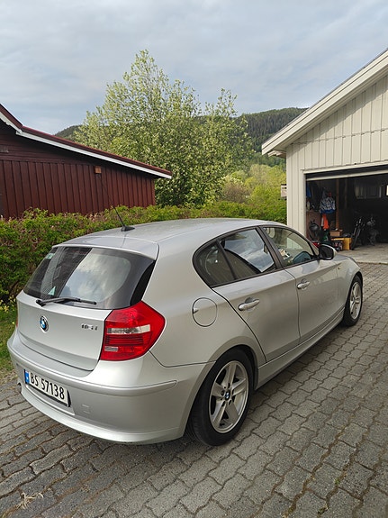 BMW 116i 5 of 5